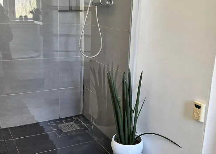 Beautiful House With A Charming Garden Brønderslev